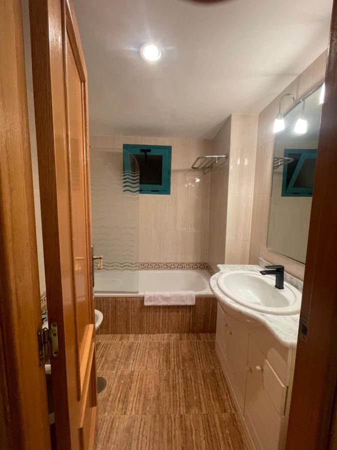 Traveler'S Beach Apartment With Sea View, Free Coffee & Parking Benidorm Kültér fotó
